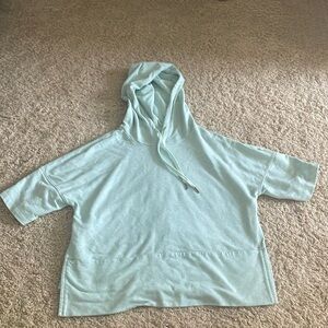Calia short-sleeve hoodie (size small)